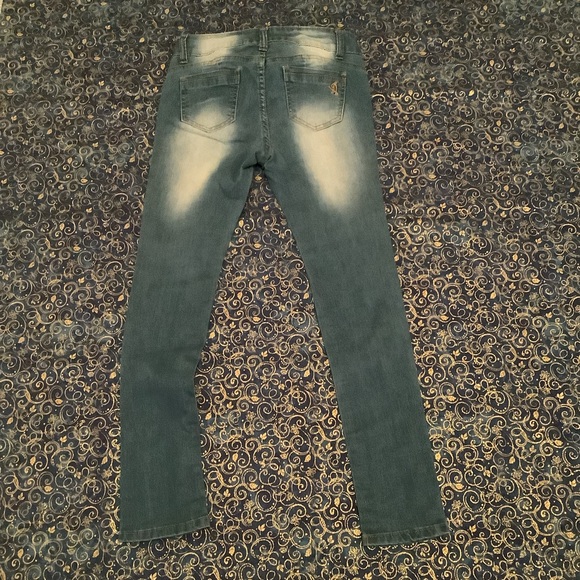 VIP JEANS - Picture 2 of 3